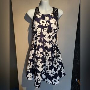 NEW LUSH Floral Sleeveless Dress , Size Small (28)